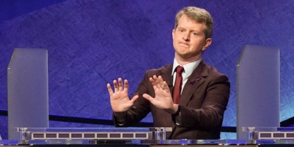 Jeopardy Temp Host Ken Jennings Apologizes For Old Offensive Tweets 🎥