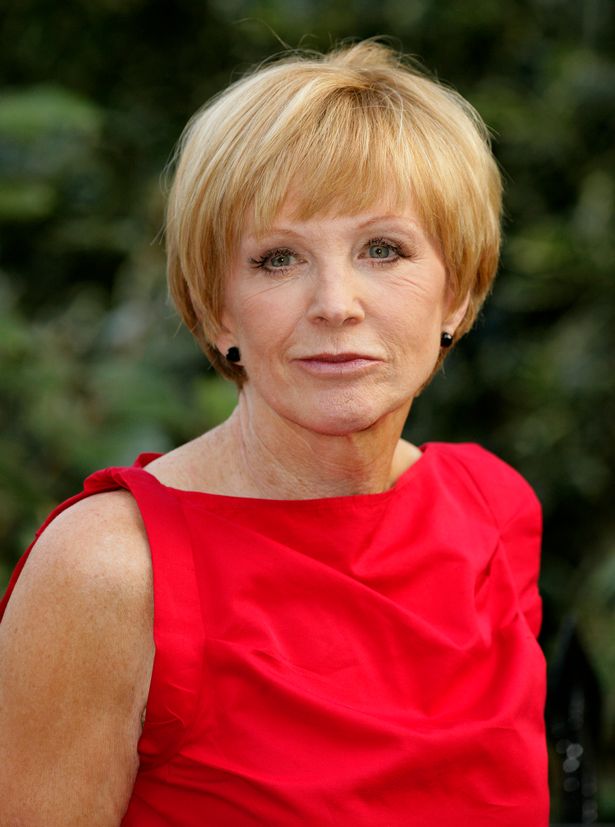 Anne Robinson will take softer route as she accepts role to present
