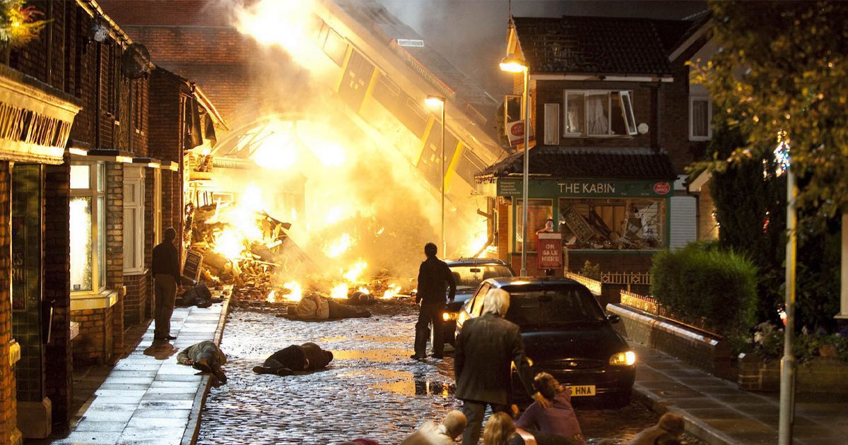 Coronation Street favourite to die in major disaster that will rival 2010 tram crash