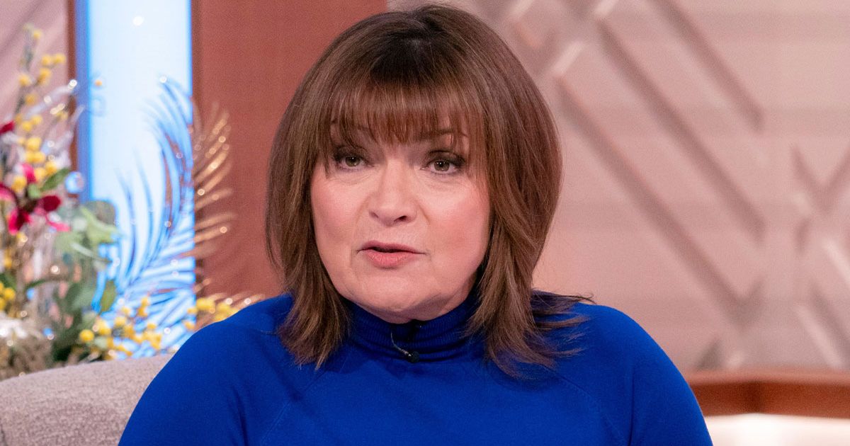 Lorraine brands Putin a 'nutty person' and says his face looks like a 'melted candle'