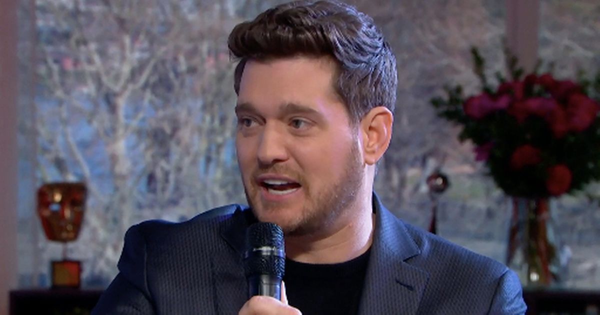 Michael Buble duets with Phillip Schofield and Alison Hammond - but makes 'mistake'