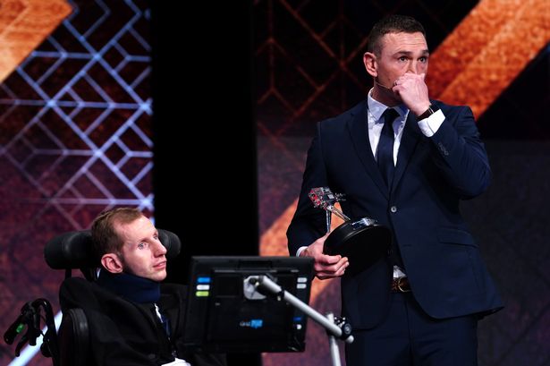 Sports Personality Of The Year viewers in tears as Rob Burrow thanks 'amazing' family